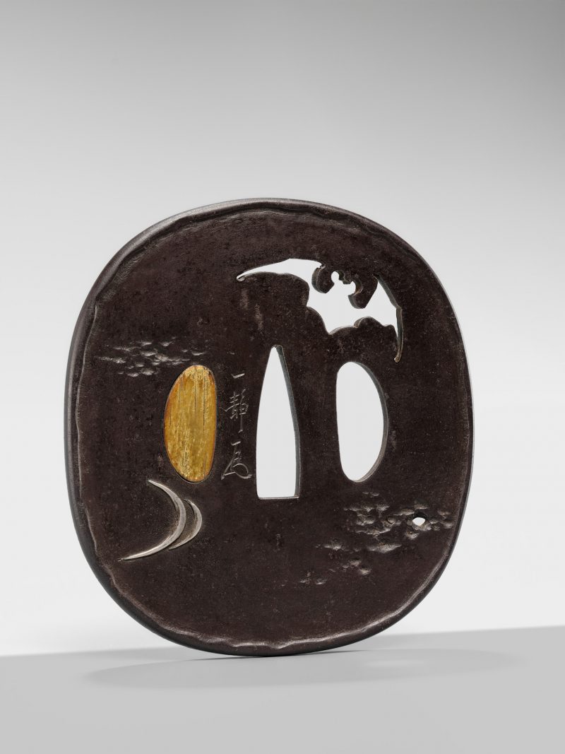 By Morita Issei, signed Issei and kakihan
Japan, c. 1930

Of nadekakugata form, with two kozuka  ...