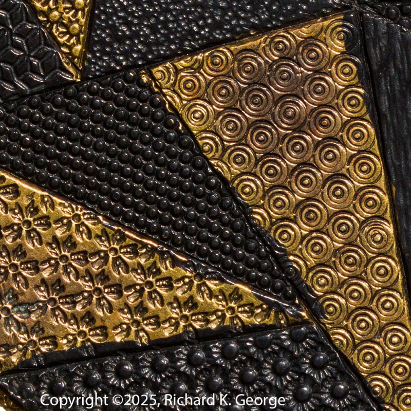 This one is still a bit of a head scratcher.  This mokko shaped tsuba measures 82.8mm(H) X 78.5m ...