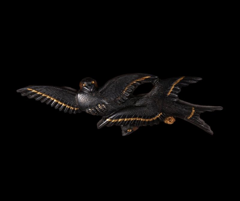 More detailed pictures of the menuki I published before. Made by “Goto Kourai”, son  ...