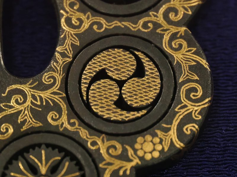 Bukan shukashi zōgan daishō tsuba (武鑑透象嵌大小鍔). This is the only one contemporary work amo ...
